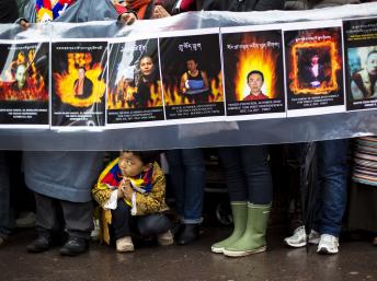 Conmemoración para las víctimas de auto-inmolación en Nueva York, este 10 de diciembre de 2012. REUTERS/Lucas Jackson