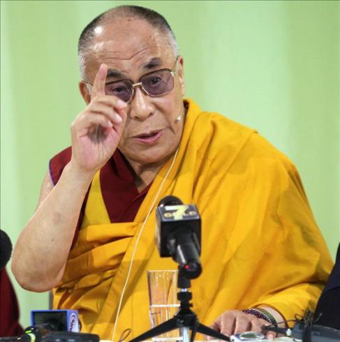 EFE: The Dalai Lama meets 77 years