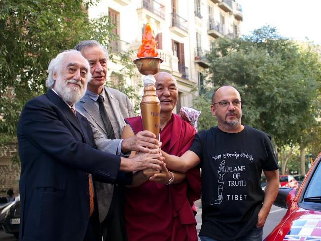 flameoftruth_maldonado_campuzano_turro_wangchen-la